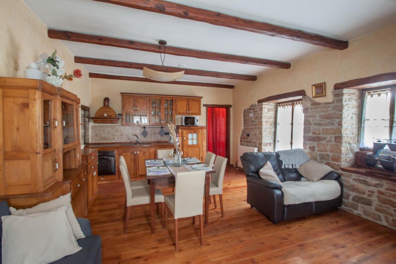 Apartamento Stara Kuca Heki Exterior foto