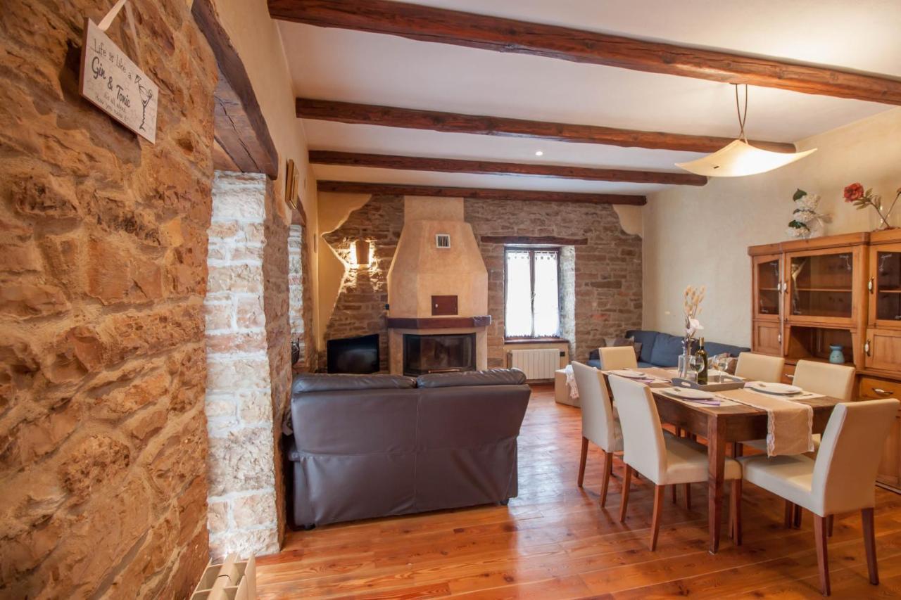 Apartamento Stara Kuca Heki Exterior foto