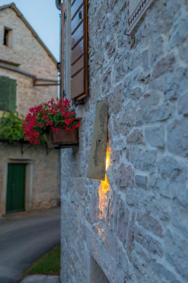 Apartamento Stara Kuca Heki Exterior foto